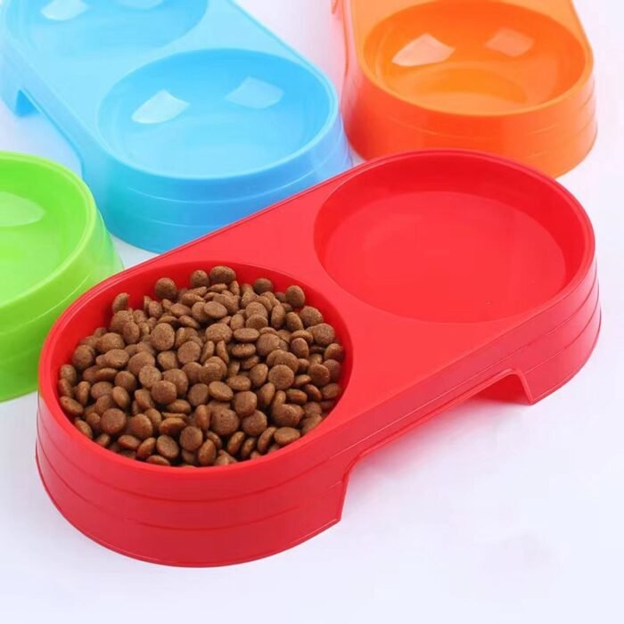 Plato doble de plástico